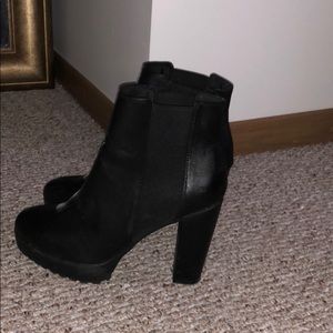 Ankle boots